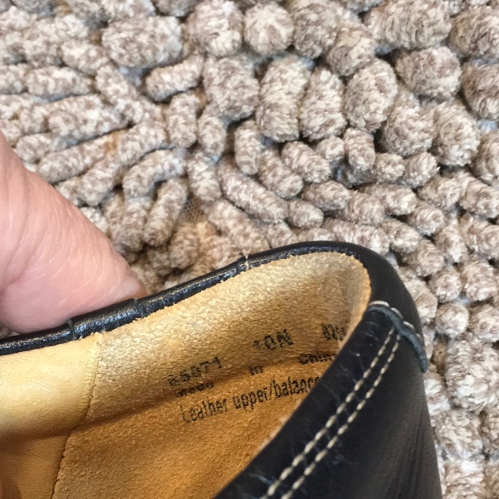 Clarks Unstructured Slip On Loafers Booties - image 8